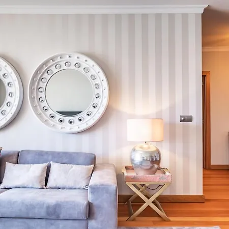 Vale By Homie Apartament